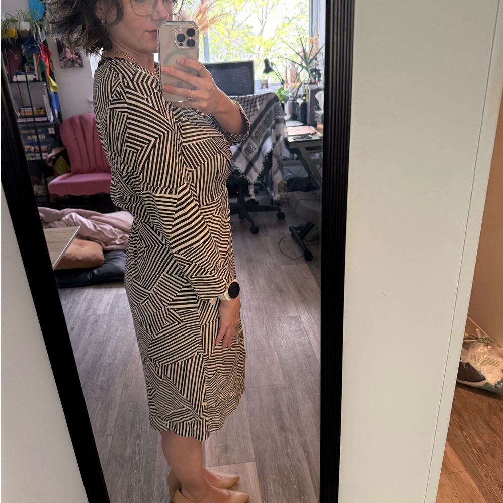 Unique Geometric Dress - Picture 8 of 9